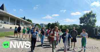 Optocht in Zoniënwoud in Brussel voor vermiste Natacha de Crombrugghe - VRT NWS