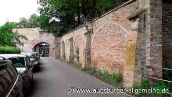 Stadtmauer nahe der Kahnfahrt ist einsturzgefährdet