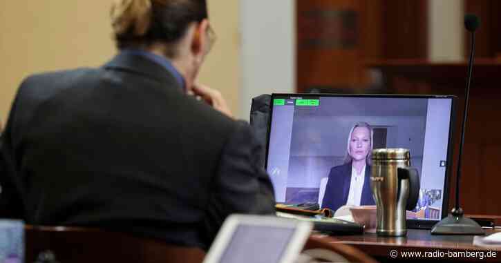 Kate Moss: Johnny Depp hat mich nie gestoßen