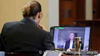 Kate Moss: Johnny Depp hat mich nie gestoßen