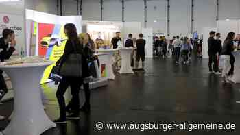 Firmen suchen Studenten bei Pyramid-Premiere auf dem Messegelände