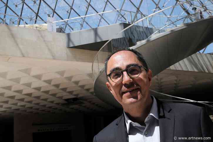 Former Louvre Director Questioned by Police as Part of Alleged Antiquities Trafficking Investigation