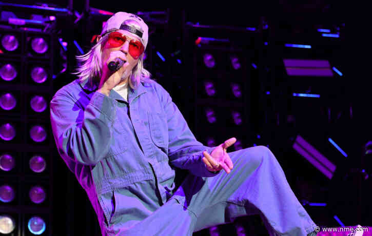Watch kid join Limp Bizkit to rap ‘Break Stuff’ on stage in Wisconsin