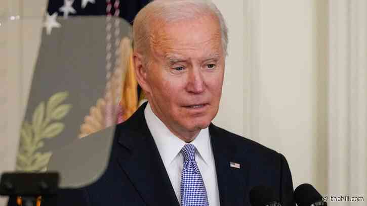 Biden signs executive order on police reform