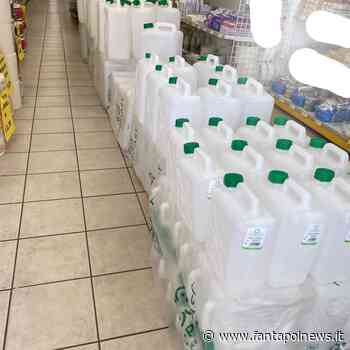 A Crotone i bidoncini vanno via come il pane... - Fantapol News