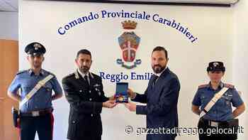 I carabinieri di Reggio Emilia riconsegnano la medaglia di Stefano Pioli - La Gazzetta di Reggio