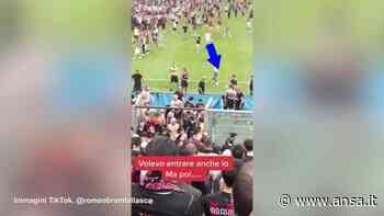 Reggio Emilia, capi ultras del Milan schiaffeggiano altri tifosi rossoneri - Calcio - Agenzia ANSA
