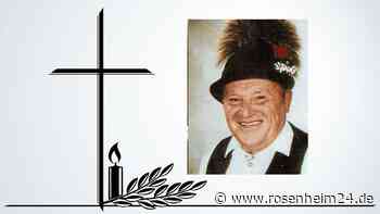 Ein letzter Pfiff auf der Schiedsrichter-Pfeife ertönt am Grab von Hans Simmeth aus Schnaitsee