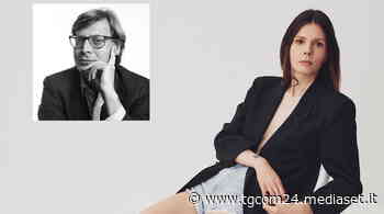 Vittorio Sgarbi lancia sua figlia Evelina, un'opera d'arte "tra provocazione e malinconia" - TGCOM