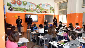 "Una vita da social", l'incontro della polizia nelle scuole sul cyberbullismo - LatinaToday