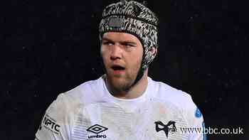 Dan Lydiate: Veteran Wales flanker signs one-year Ospreys contract extension