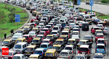 Mumbai now has 12 lakh private cars, 2,150 vehicles vying for space on every km of road - Times of India