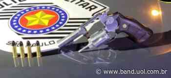 Homem é preso por posse ilegal de arma no Cecap em Lorena - Band Jornalismo