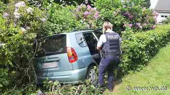 Siegen: Defekt – erst Gebüsch stoppt Auto von Frau (75) - WP News