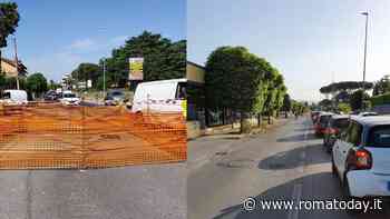 Da una settimana una voragine manda in tilt il traffico di Morena