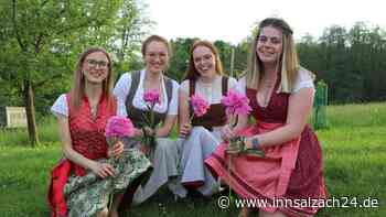 Die weibliche Antwort aufs „Oar-Karren“: Vier fesche Mädels lassen bayerischen Brauch wieder aufblühen