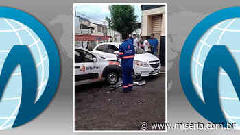 Carro invade preferencial no centro de Juazeiro e joga outro na calçada - Site Miséria