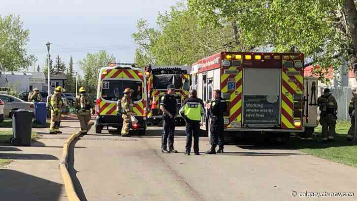 Woman dead in southeast Calgary mobile home park fire