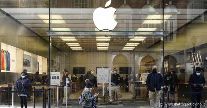 I sindacati fanno paura, Apple alza a 22 dollari lo stipendio dei suoi venditori. “Non vogliamo organizzazioni nel mezzo”