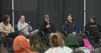 Indigenous athletes share success stories with Saskatoon youth - Global News