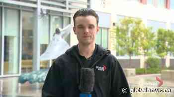 The Saskatoon board of police commissioner’s discussed SPS officers’ attire on Thursday. Should they wear symbols on their uniforms? - Global News