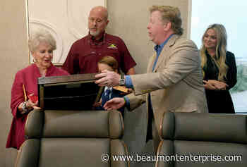 Provost-Umphrey honors founder Walter Umphrey at new Edison Plaza office - Beaumont Enterprise