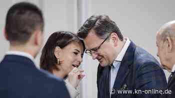 Baerbock telefoniert mit Kuleba: Sie spricht von Weizen, er von Waffen