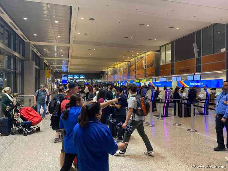 Flying for Memorial Day? Expect a busy Austin airport