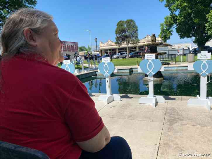 Photos: Memorials for Uvalde school shooting victims
