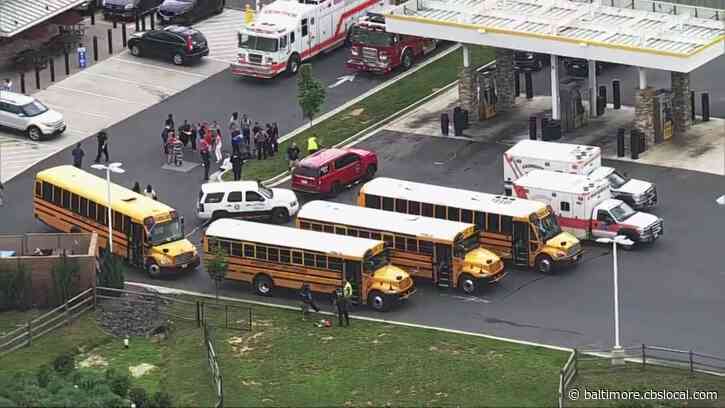 No Injuries After Crash Involving 2 School Buses, SUV In Edgewood