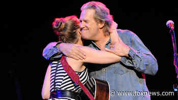 Jeff Bridges says he was 'close to dying' battling COVID while in chemo for cancer: 'I was ready to go'