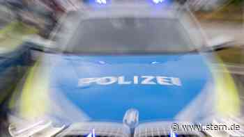 Euskirchen: Fahrer lässt nach Unfall zwei verletzte Mitfahrer zurück - STERN.de