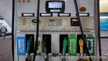 Pakistan hikes prices of petroleum products by Rs 30 per litre