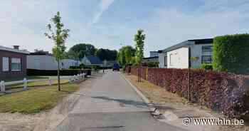 Paaltjes tussen Venhoute en Zandberg moeten sluipverkeer weren - Het Laatste Nieuws