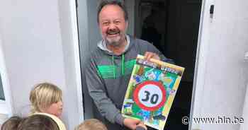 Kleine Helden vragen trager verkeer in schoolbuurt | Eeklo | hln.be - Het Laatste Nieuws