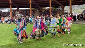 Kamloops schools hold first-ever district-wide powwow