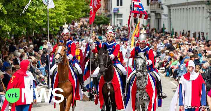 BEKIJK - Tienduizenden toeschouwers voor eerste Heilig Bloedprocessie in Brugge in drie jaar: "Het is echt de moeite" - VRT NWS