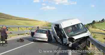 Matera, scontro frontale tra auto e furgone: 3 feriti - La Gazzetta del Mezzogiorno