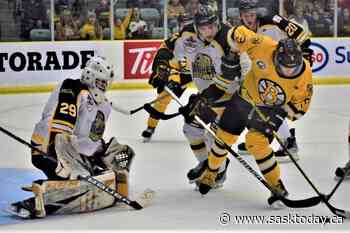 Estevan Bruins lead Red Lake by one after the first period - SaskToday.ca