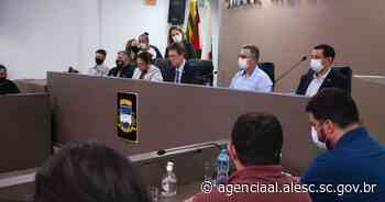 Em Imbituba, público se manifesta contra privatização do porto local - agenciaal.alesc.sc.gov.br