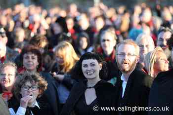 Whitby 'vampires' break world record on anniversary of Bram Stoker's Dracula - Ealing Times