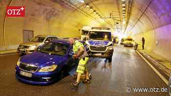 Drei Polizeiwagen im Jagdbergtunnel auf A4 bei Jena verunglückt: Autobahnpolizei ermittelt