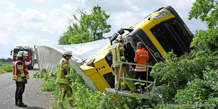 Lastwagen auf Autobahn 7 bei Hildesheim umgekippt – Fahrer schwer verletzt - www.hildesheimer-allgemeine.de