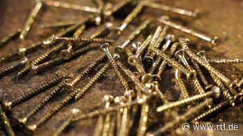 Wittenberg: Mann (49) schlägt Frau Schraube durchs Auge, weil er ins Gefängnis will - RTL Online