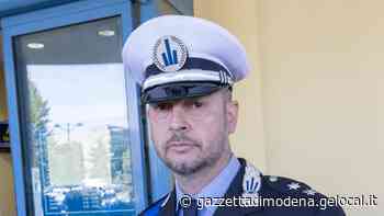 Polizia locale di Modena, l'ispettore Parmeggiani decorato per meriti - La Gazzetta di Modena