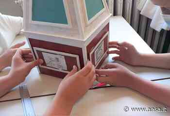 Scuole di Venezia creano 9 miniature del campanile S. Marco - Agenzia ANSA