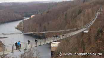 Hängebrücke über Salzach? Gondeln für Touristen? Oder ein Cable Car für den Burgberg