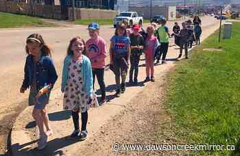 A weekly trip to the art gallery for Frank Ross students - Dawson Creek Mirror