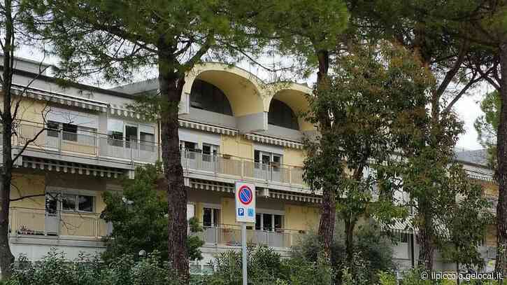 Il caso degli anziani maltrattati a Grado, l'accusa del Comitato parenti: «A Casa Serena non c'è il controllo delle famiglie» - Il Piccolo