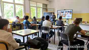 Diploma di scuola secondaria di primo grado (ex scuola media) per adulti e giovani adulti - La Piazza